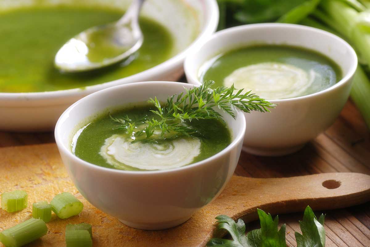 Polévka ze stonkového celeru